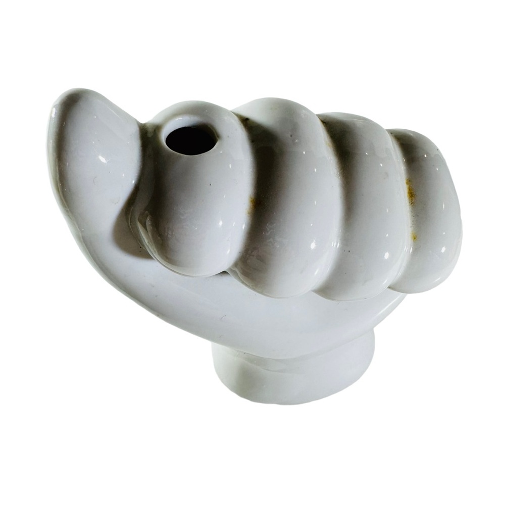 Life-size white vintage hand vase,  fist vase - Picture 6 of 6